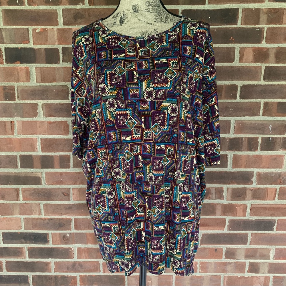 ❤️ LuLaRoe Irma short sleeve tee - Picture 1 of 8